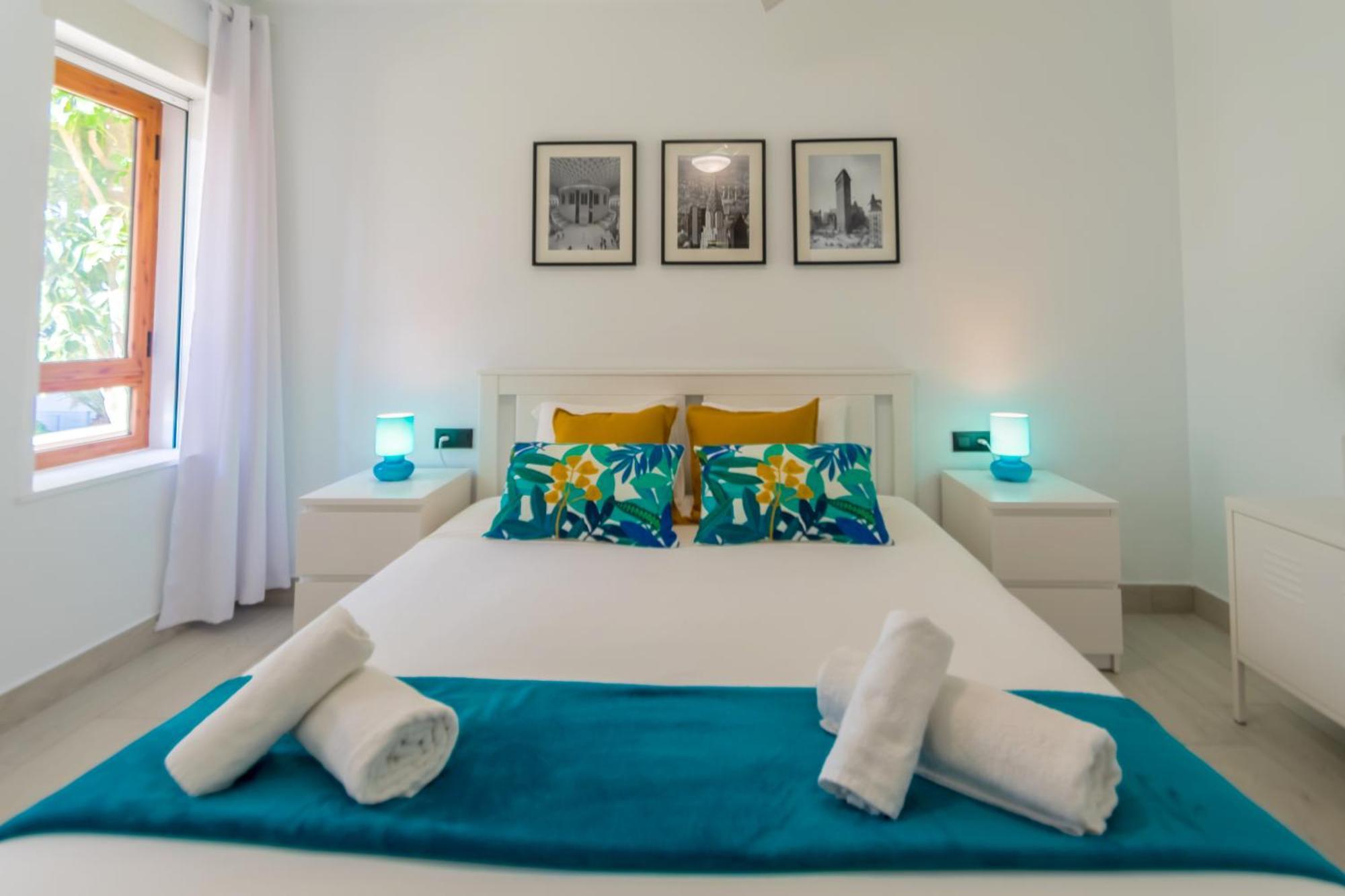 Renteando Albir Apartments البير الغرفة الصورة